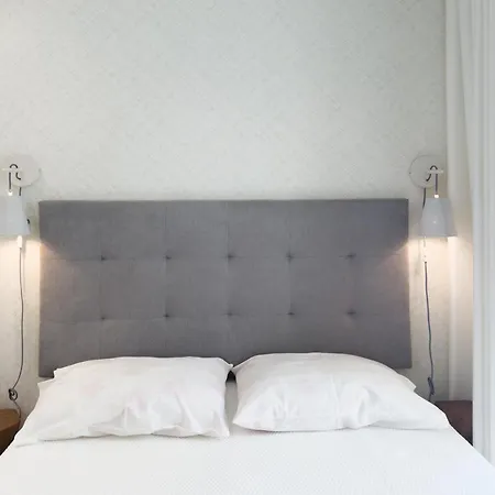 House Alzira - Centro Historico Da Nazaré